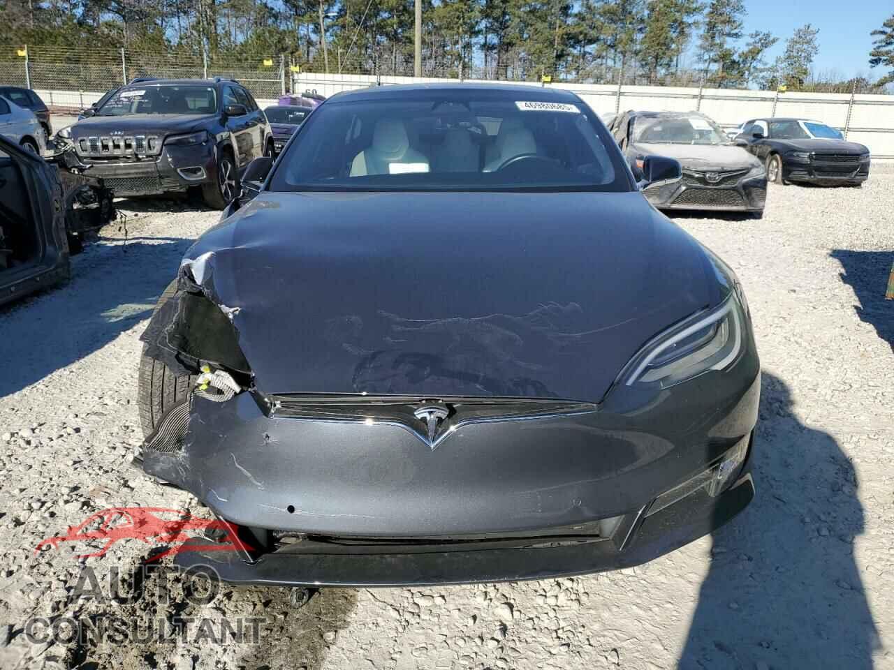 TESLA MODEL S 2018 - 5YJSA1E26JF283528