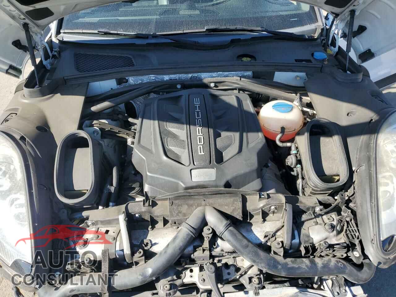 PORSCHE MACAN 2016 - WP1AB2A59GLB43282