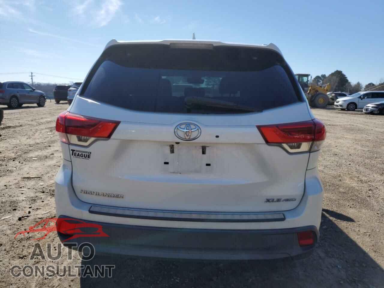 TOYOTA HIGHLANDER 2017 - 5TDJZRFH2HS517353