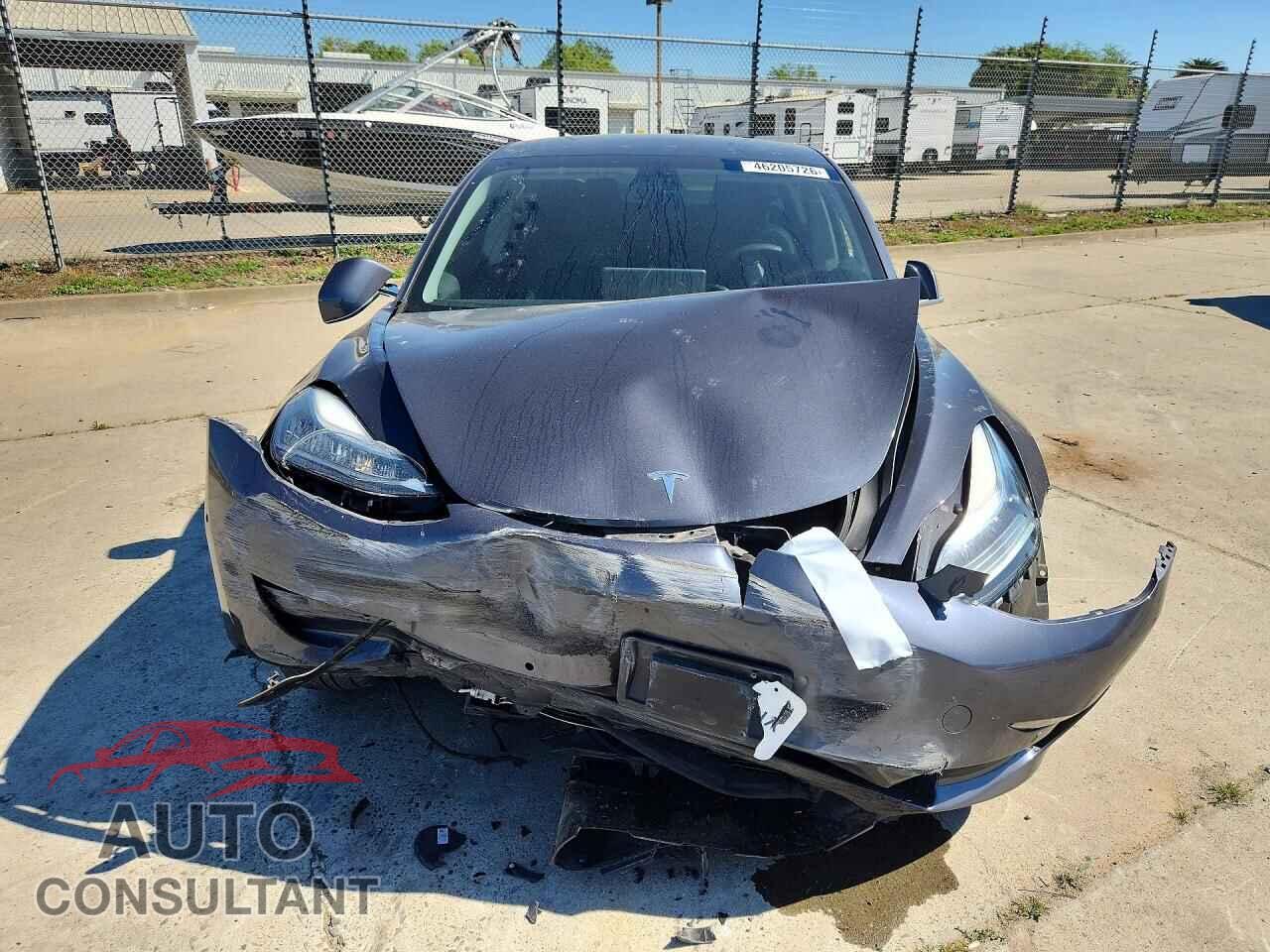 TESLA MODEL 3 2019 - 5YJ3E1EB5KF469281