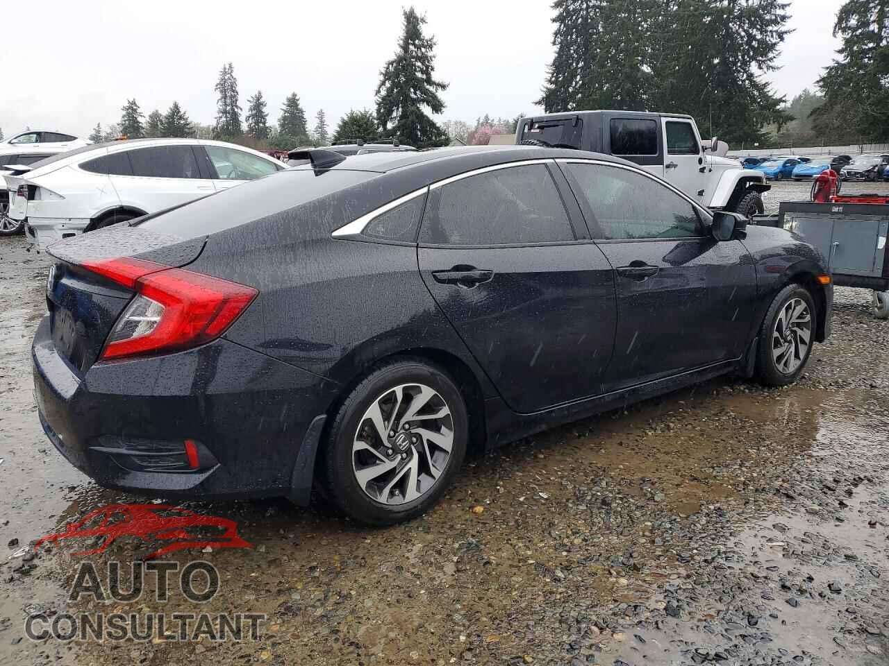 HONDA CIVIC 2017 - 19XFC2F78HE208129
