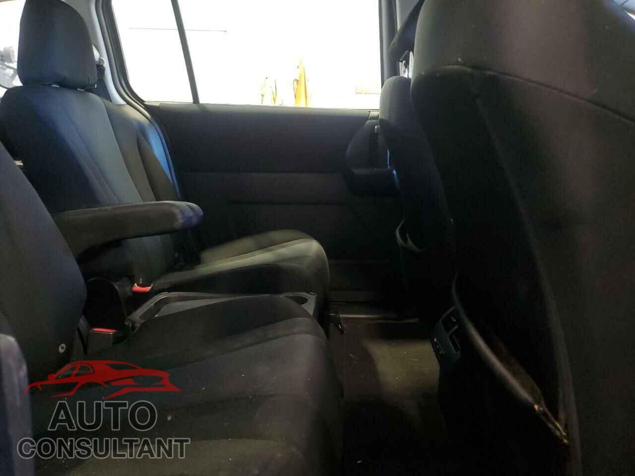 MAZDA 5 2014 - JM1CW2BL7E0170670