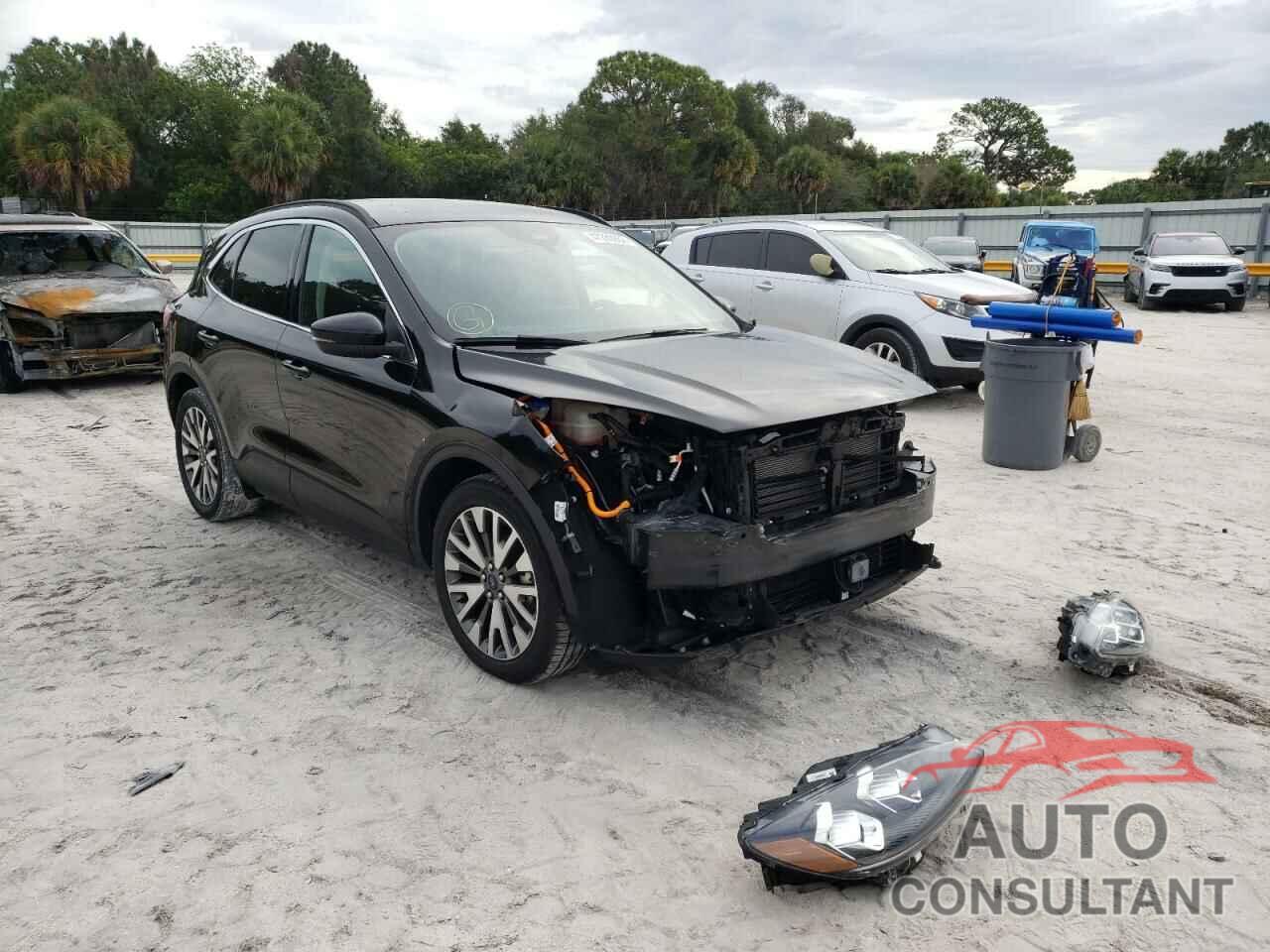 FORD ESCAPE 2020 - 1FMCU0DZ7LUA06459