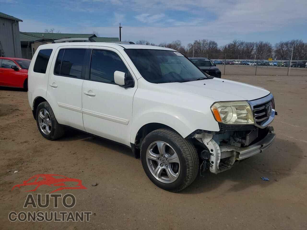 HONDA PILOT 2014 - 5FNYF4H5XEB010536