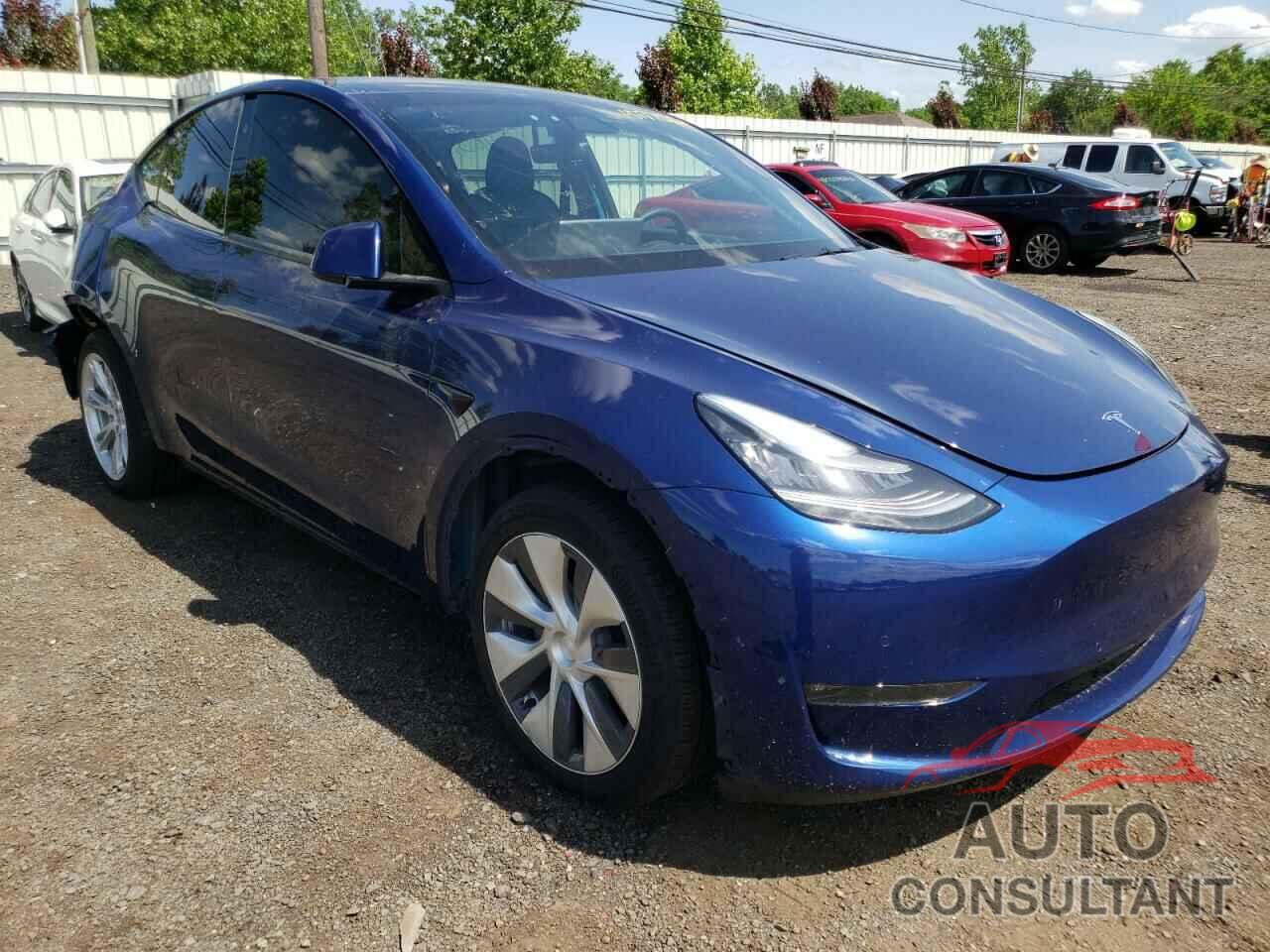 TESLA MODEL Y 2021 - 5YJYGDEE2MF083433