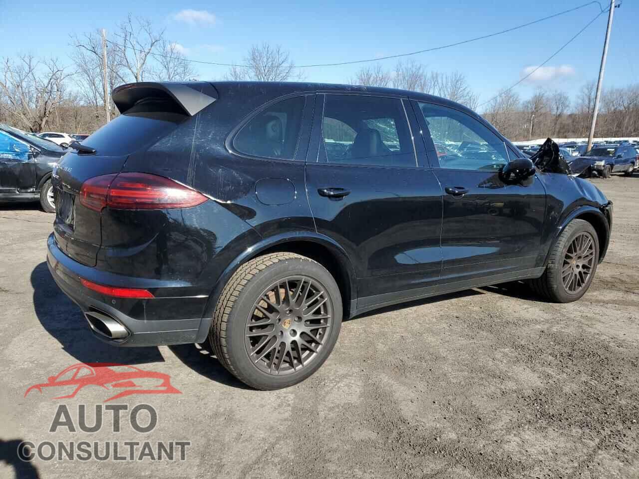 PORSCHE CAYENNE 2017 - WP1AA2A26HKA87169