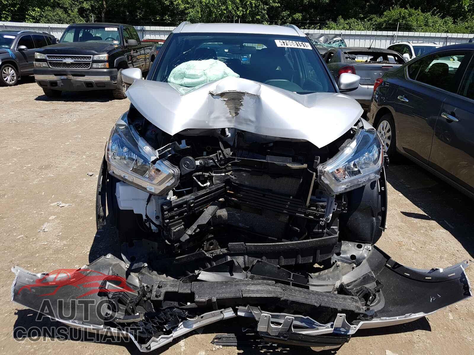 NISSAN KICKS 2019 - 3N1CP5CU3KL548281