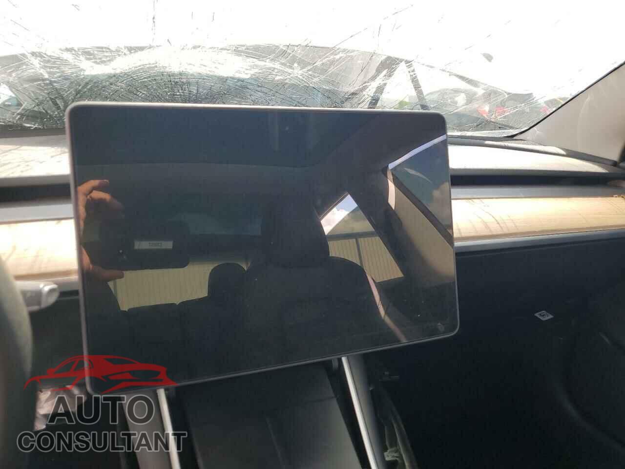 TESLA MODEL 3 2020 - 5YJ3E1EA3LF785349