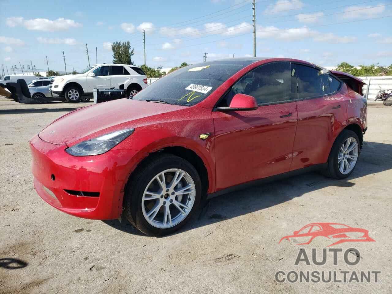 TESLA MODEL Y 2023 - 7SAYGDEE5PF859500