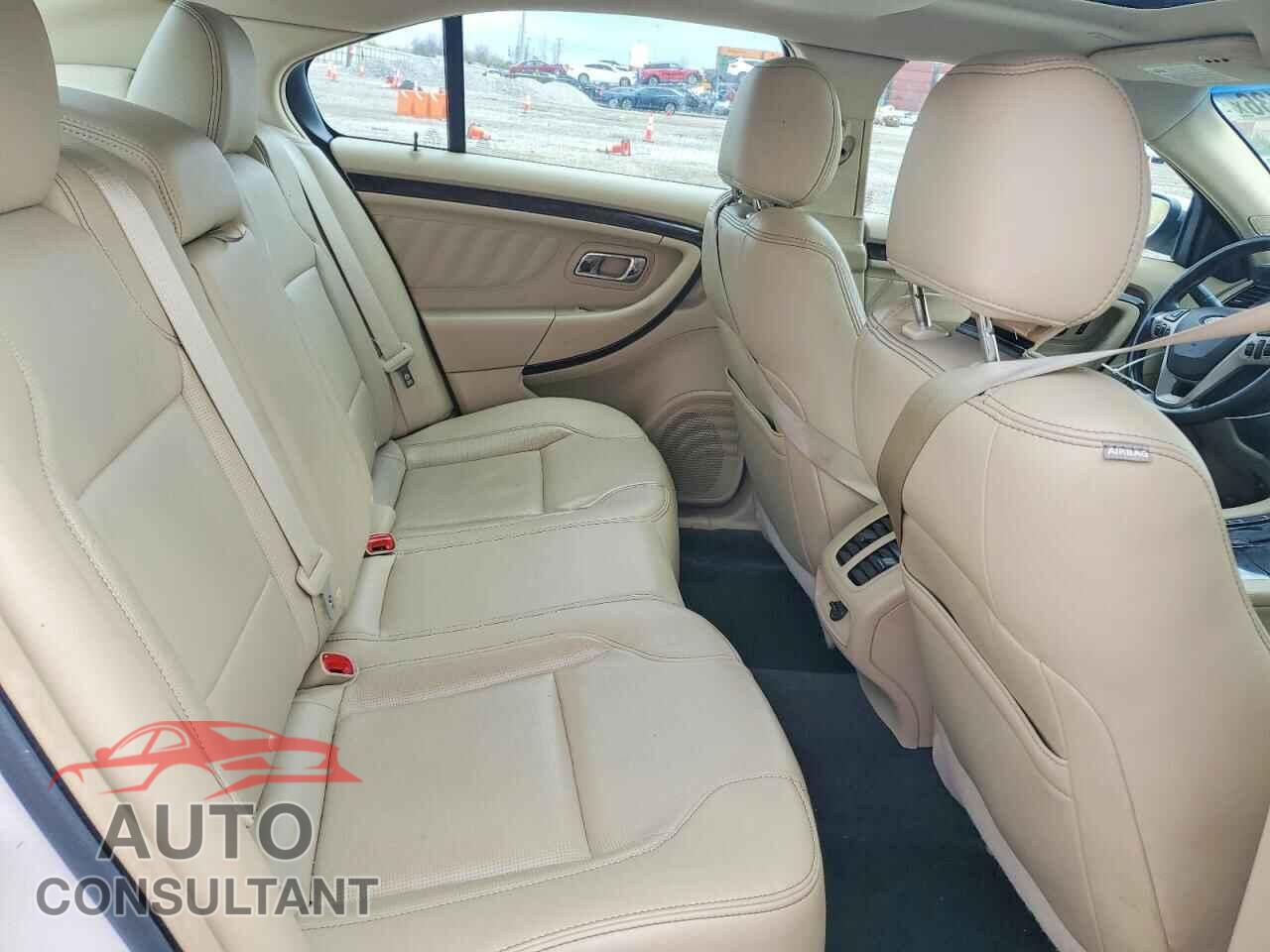 FORD TAURUS 2013 - 1FAHP2F82DG152047