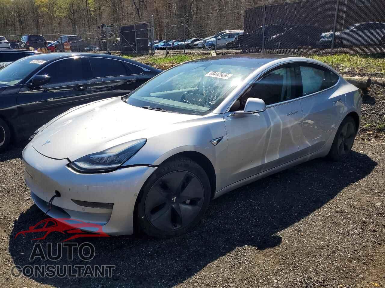 TESLA MODEL 3 2018 - 5YJ3E1EA5JF040423