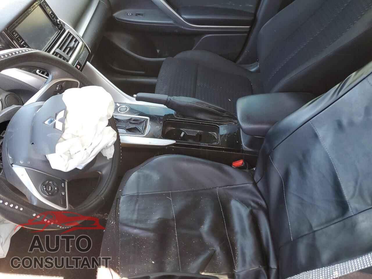 MITSUBISHI ECLIPSE 2018 - JA4AT3AA6JZ063602