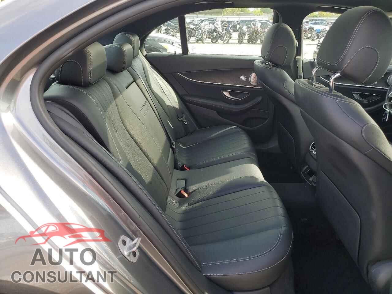 MERCEDES-BENZ E-CLASS 2020 - WDDZF8DB2LA709047
