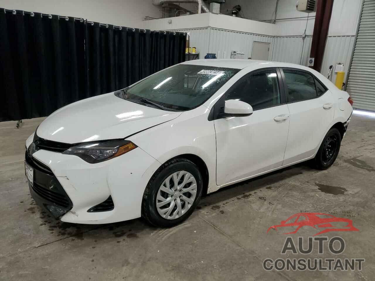 TOYOTA COROLLA 2018 - 5YFBURHE9JP854705