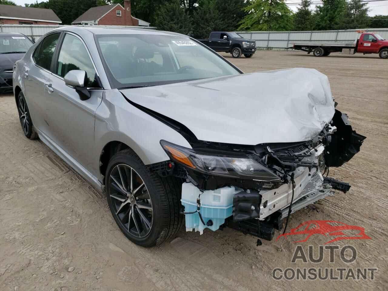 TOYOTA CAMRY 2022 - 4T1G11AK0NU676929