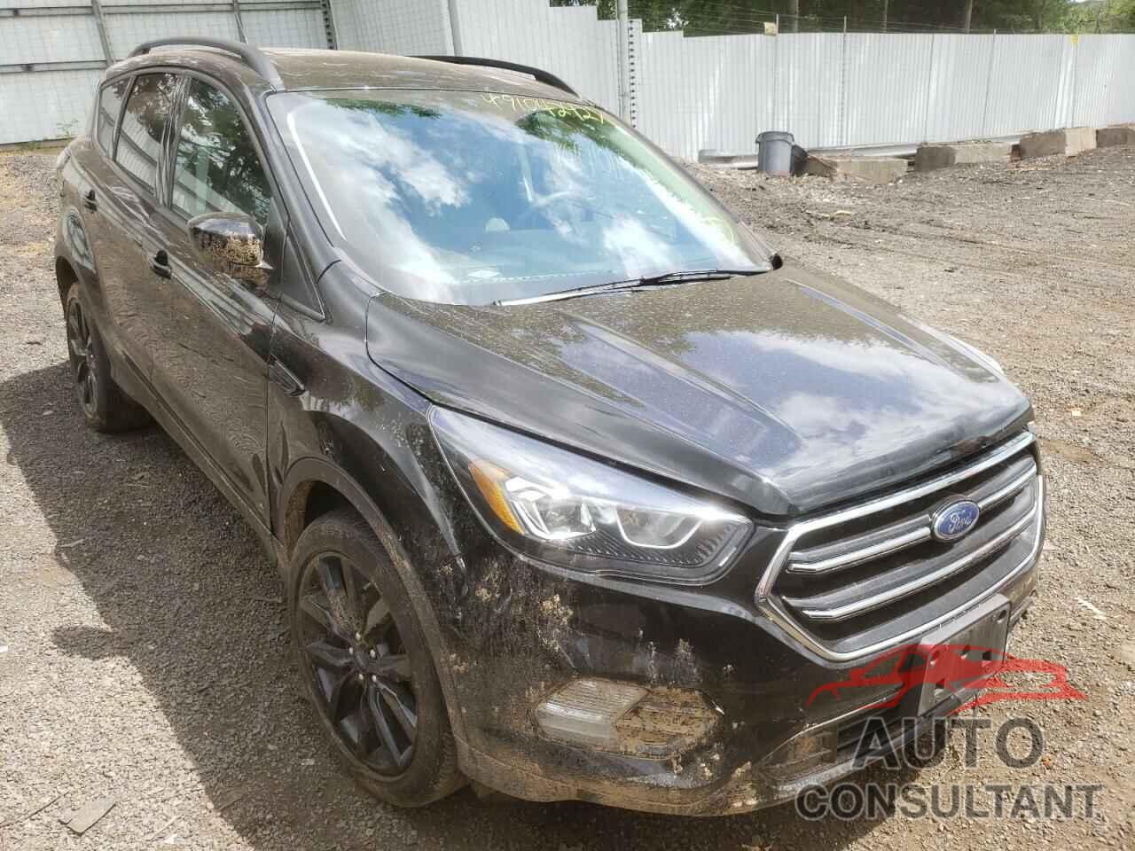 FORD ESCAPE 2017 - 1FMCU9GD9HUC92049