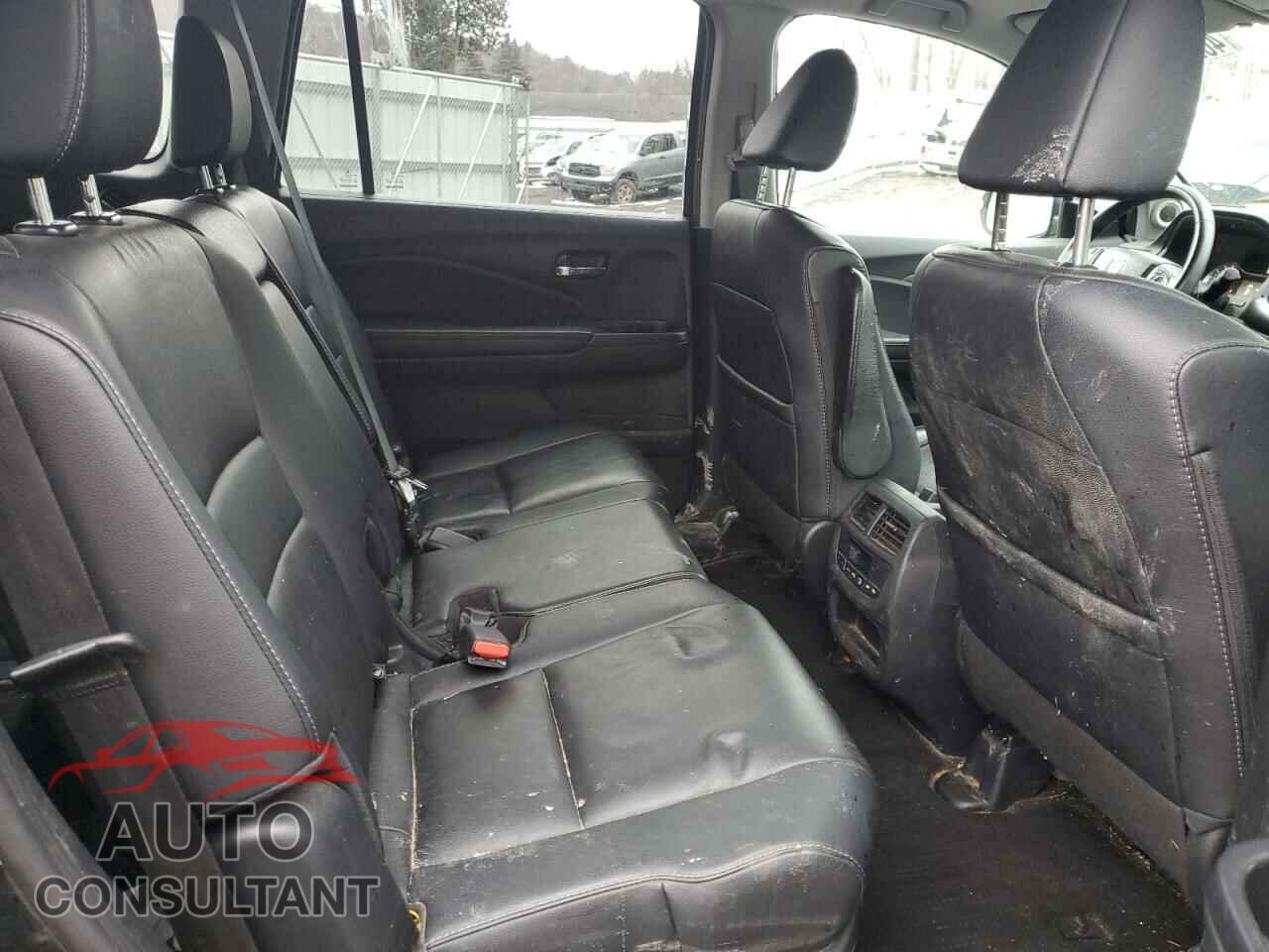 HONDA PILOT 2017 - 5FNYF6H54HB095454