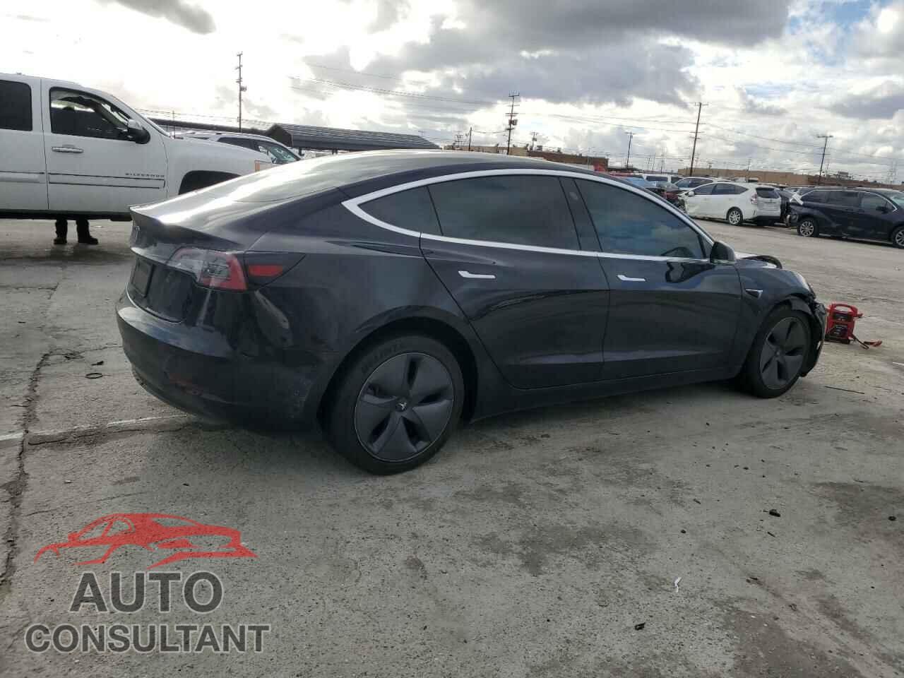 TESLA MODEL 3 2019 - 5YJ3E1EA7KF409753