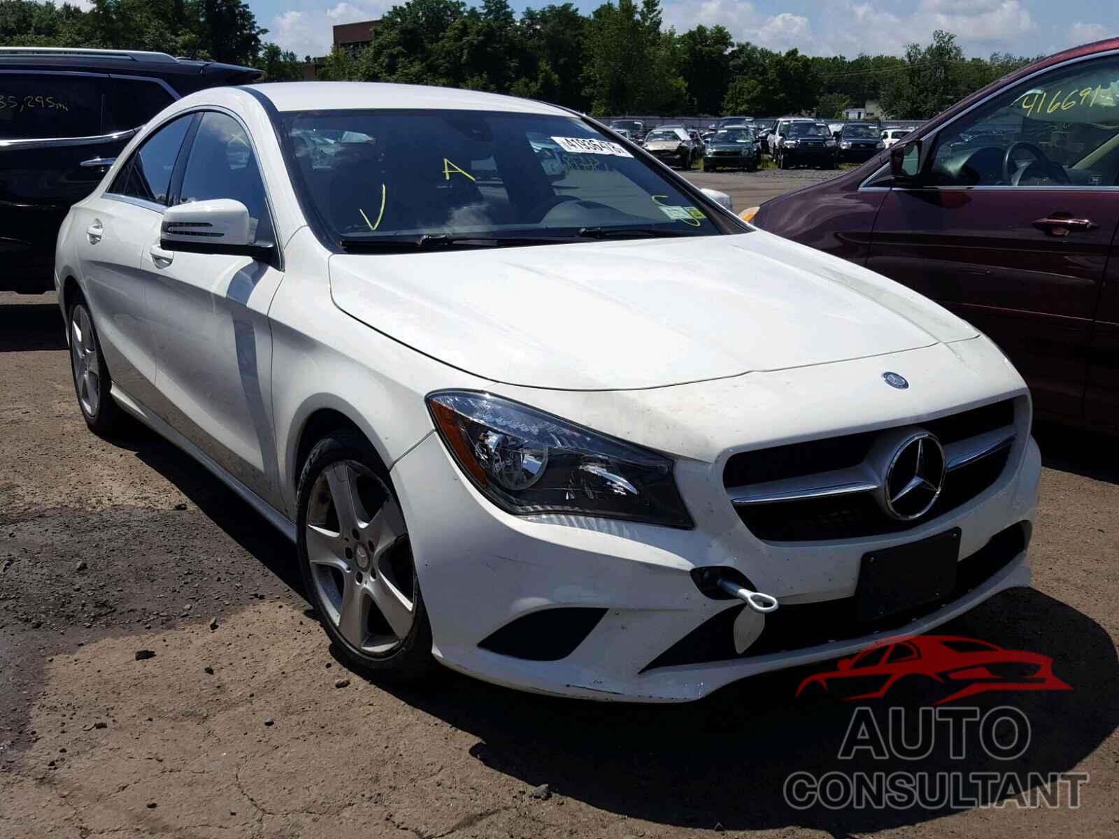 MERCEDES-BENZ CLA 250 2015 - WDDSJ4EB5FN262850