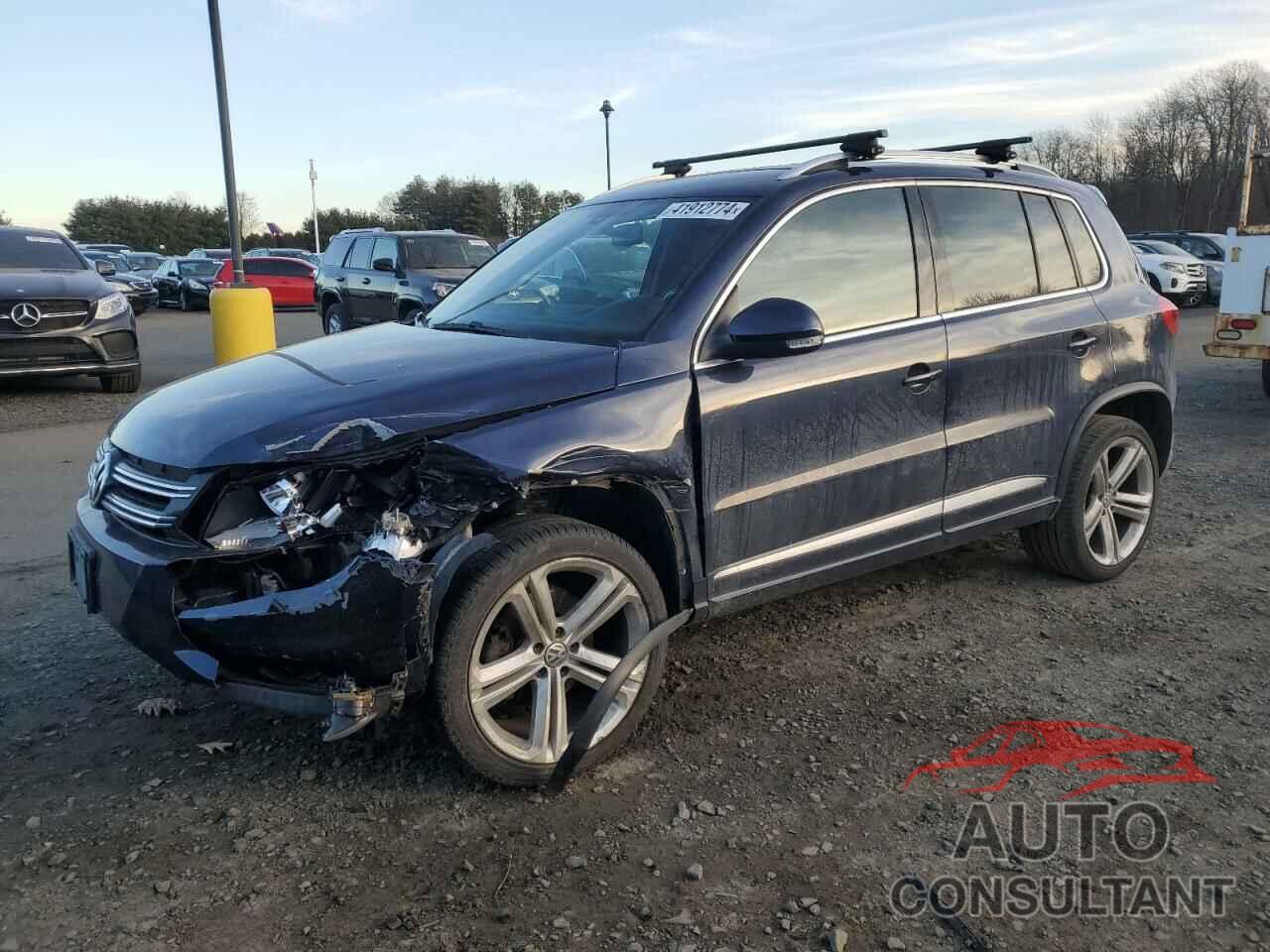 VOLKSWAGEN TIGUAN 2016 - WVGBV7AX8GW609872