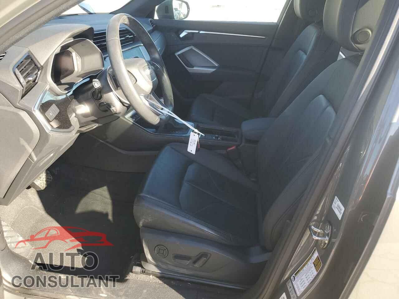 AUDI Q3 2021 - WA1DECF30M1004792