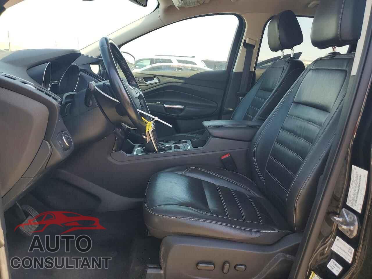 FORD ESCAPE 2017 - 1FMCU9JDXHUF04000