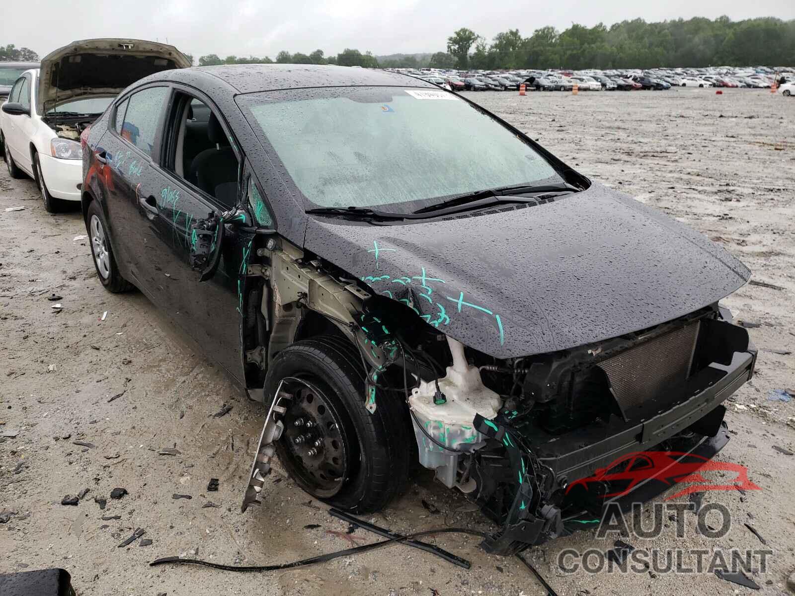 KIA FORTE 2018 - 3KPFL4A71JE248108