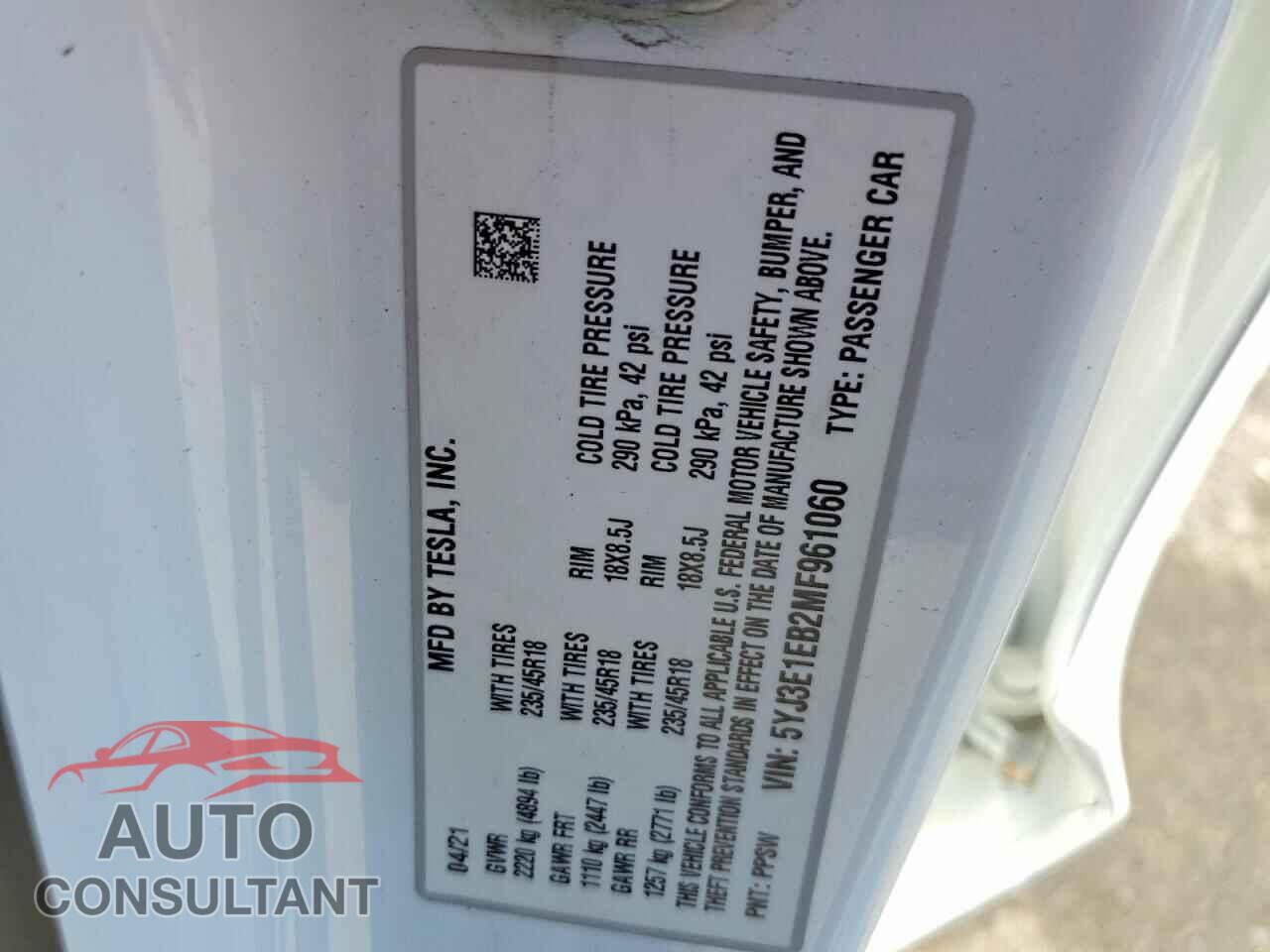 TESLA MODEL 3 2021 - 5YJ3E1EB2MF961060