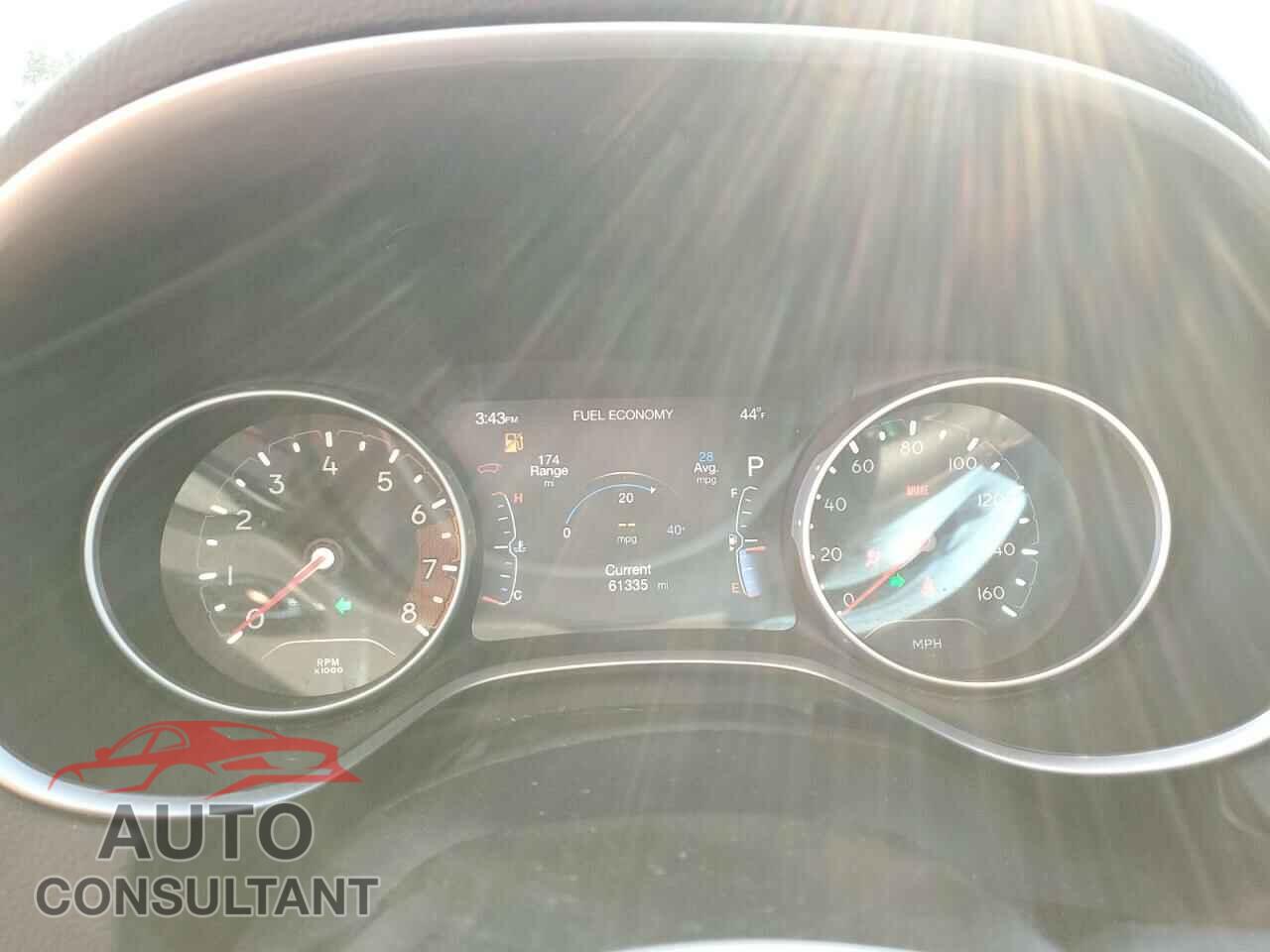 JEEP COMPASS 2018 - 3C4NJDBB3JT239930