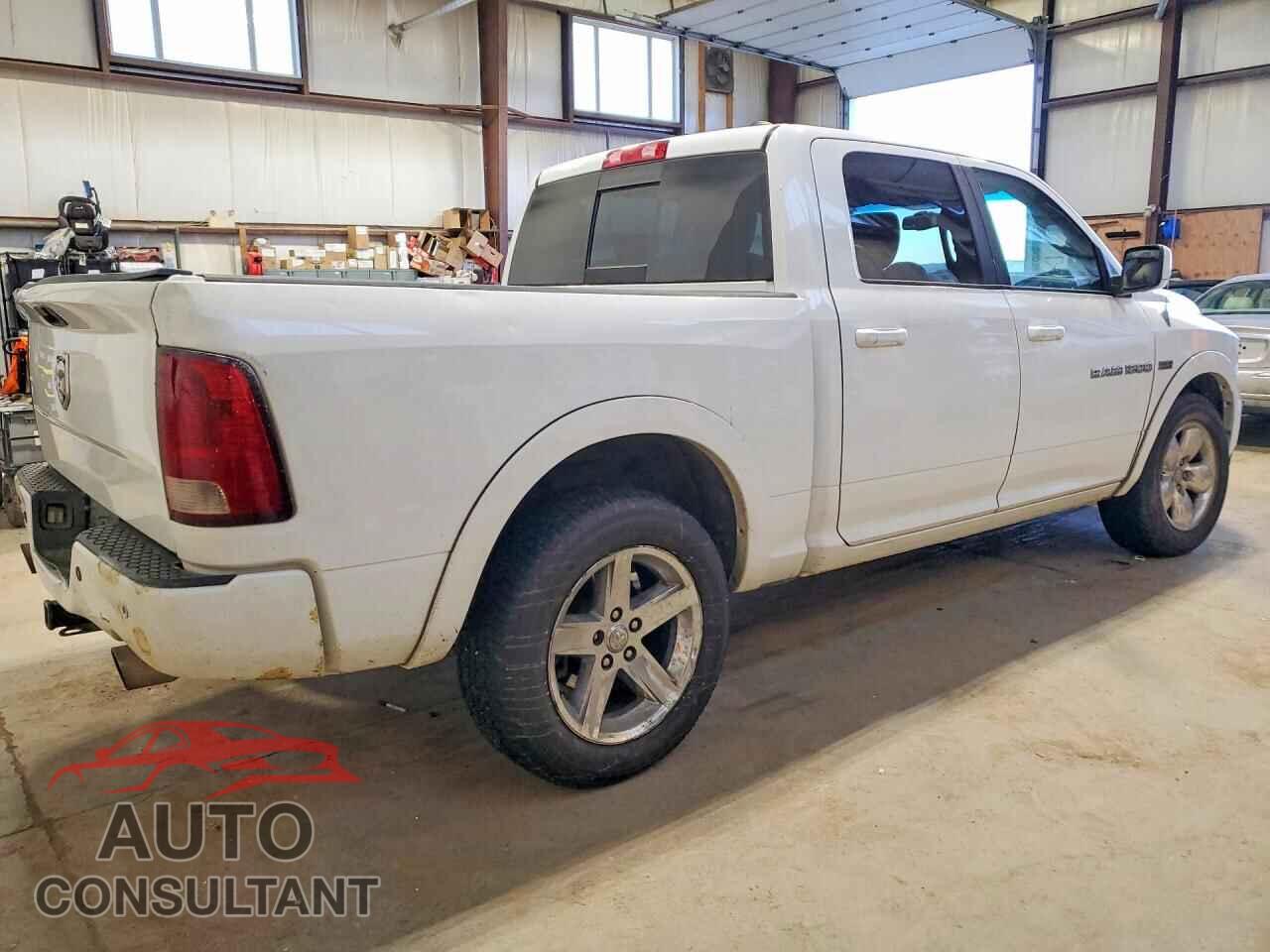 DODGE RAM 1500 2012 - 1C6RD7MT8CS279576