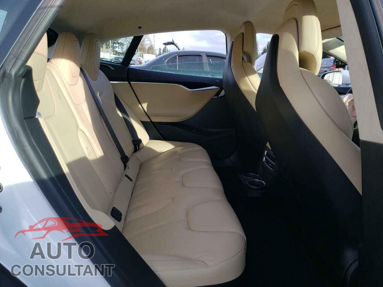 TESLA MODEL S 2017 - 5YJSA1E23HF185681