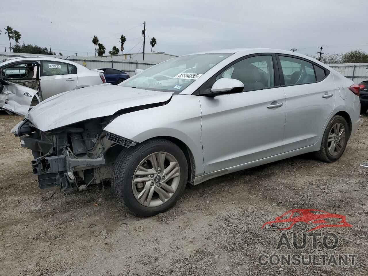 HYUNDAI ELANTRA 2019 - 5NPD84LF4KH407276