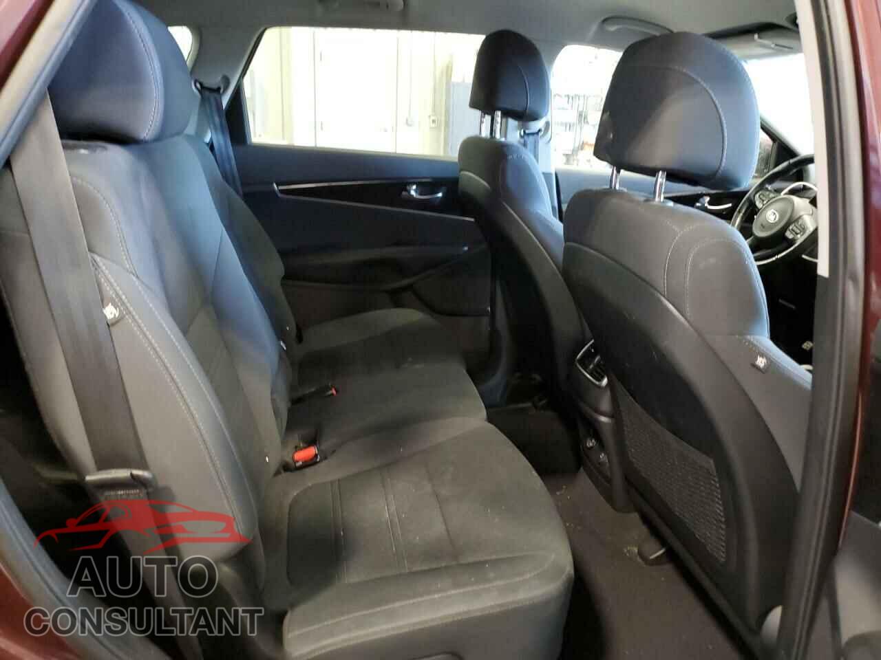 KIA SORENTO 2017 - 5XYPGDA35HG324190