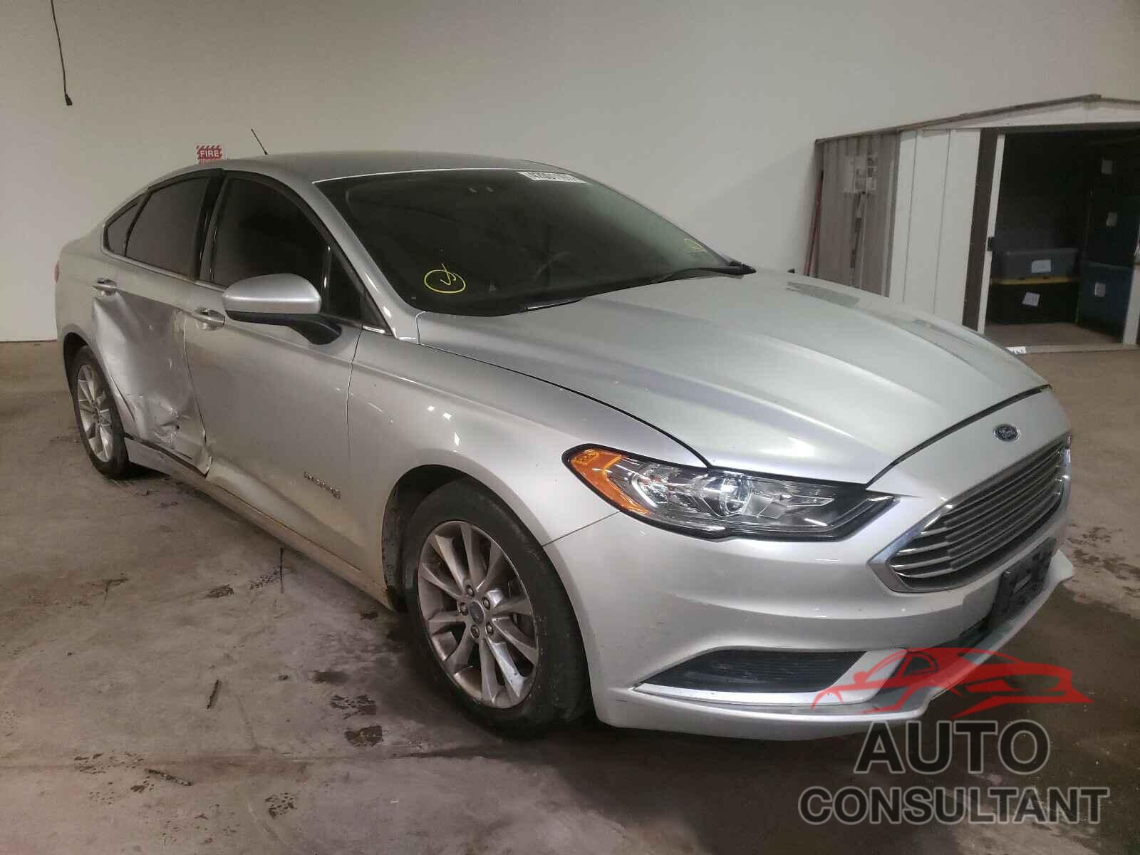 FORD FUSION 2017 - 3FA6P0LU5HR234933