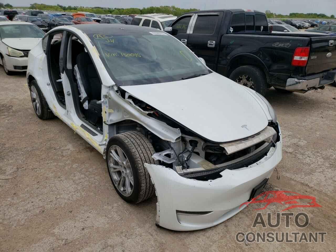 TESLA MODEL Y 2021 - 5YJYGAEE4MF150015