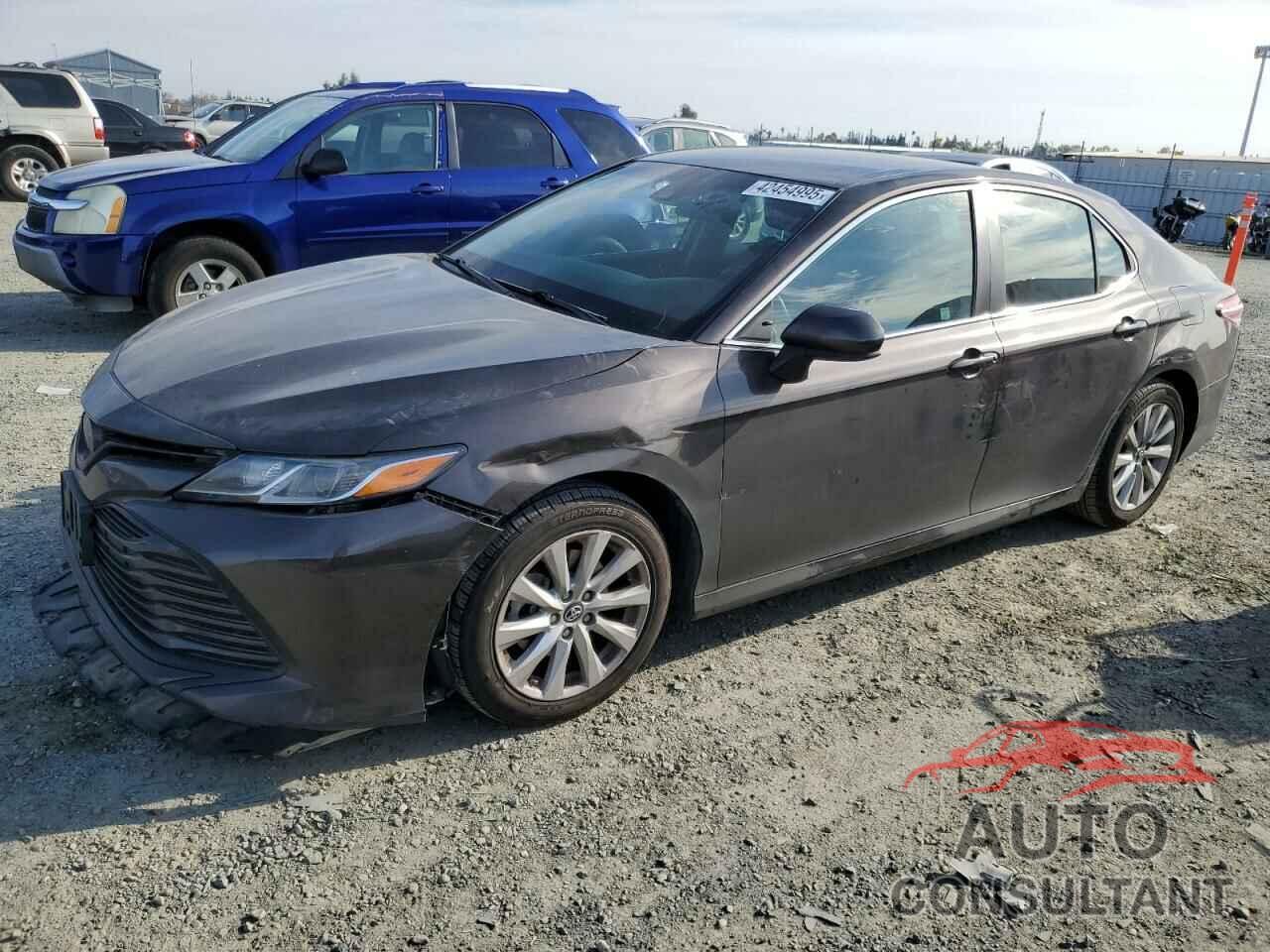 TOYOTA CAMRY 2018 - 4T1B11HK2JU147184