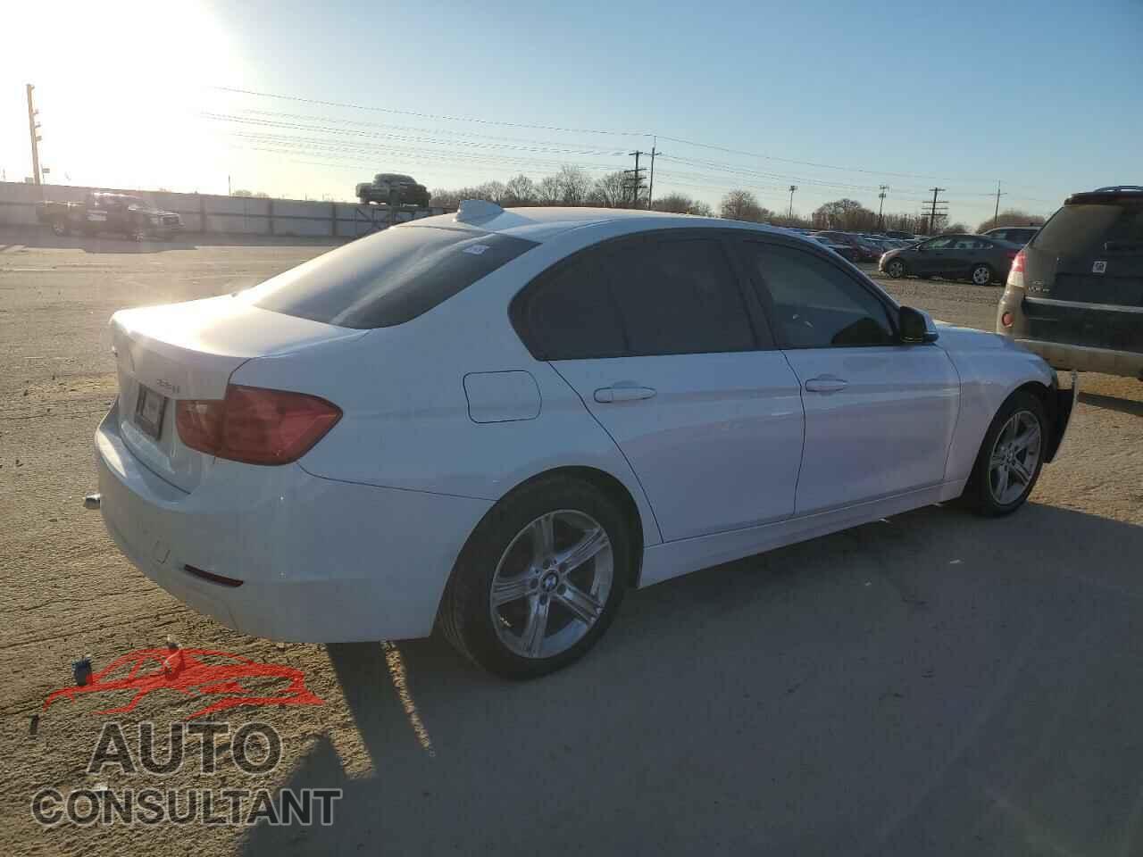 BMW 3 SERIES 2013 - WBA3B5C59DF593997