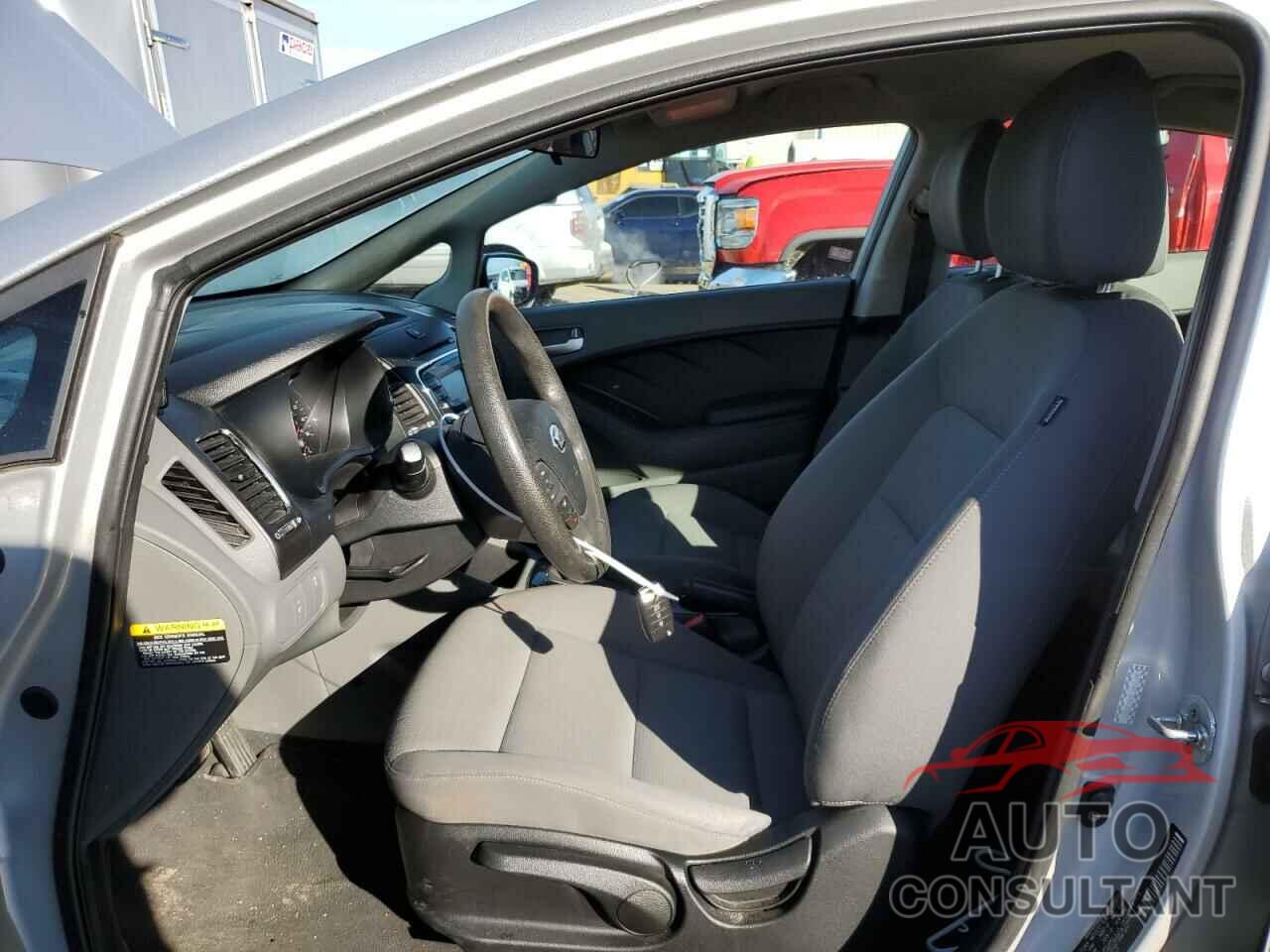 KIA FORTE 2017 - 3KPFK4A72HE038307