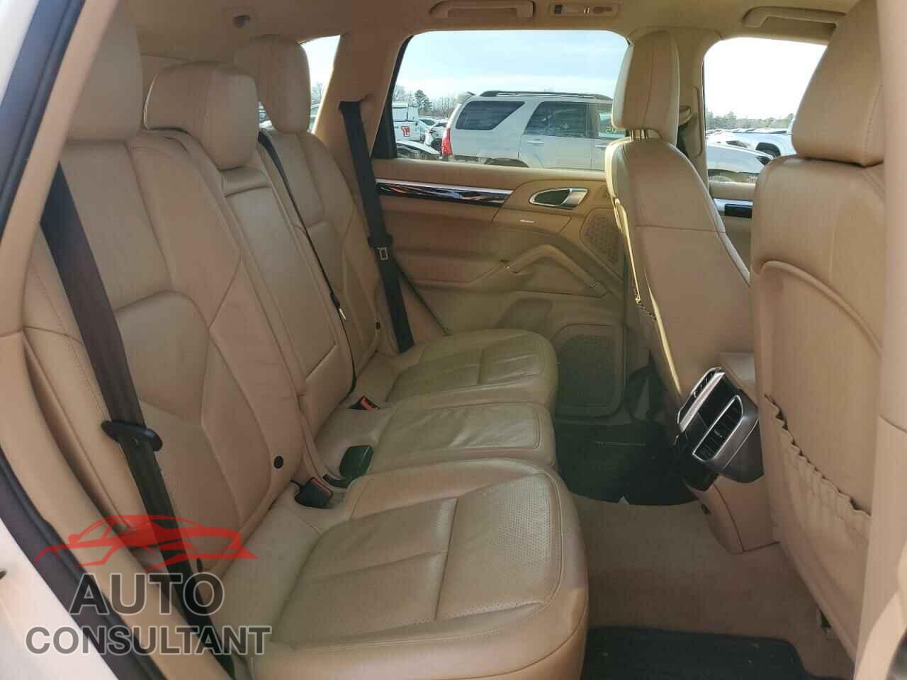 PORSCHE CAYENNE 2011 - WP1AA2A20BLA05552