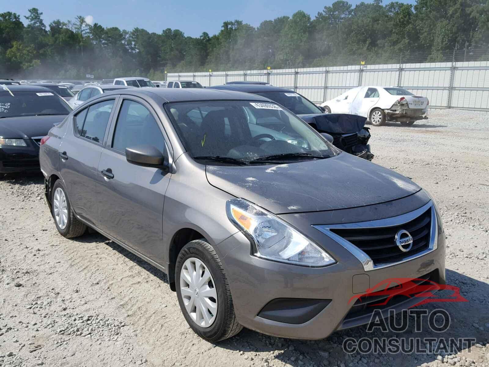 NISSAN VERSA 2017 - 3N1CN7APXHL832787