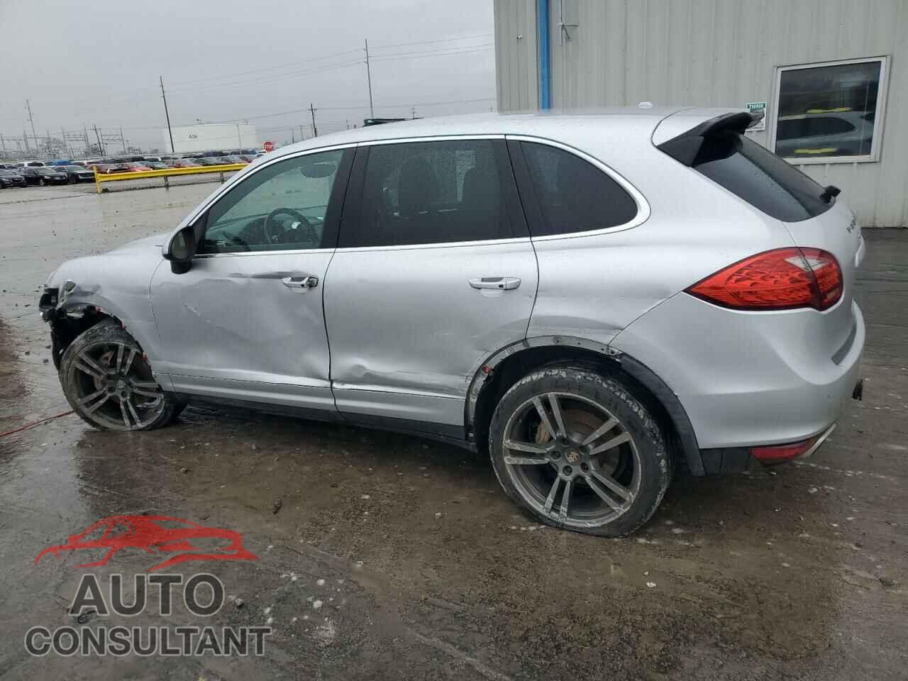 PORSCHE CAYENNE 2011 - WP1AB2A20BLA56000