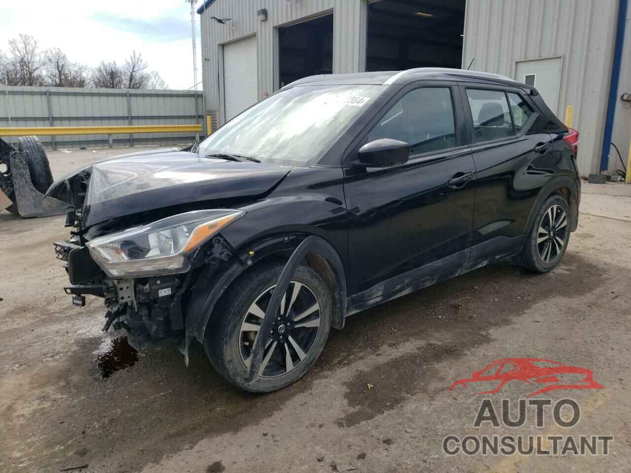 NISSAN KICKS 2018 - 3N1CP5CU9JL532133