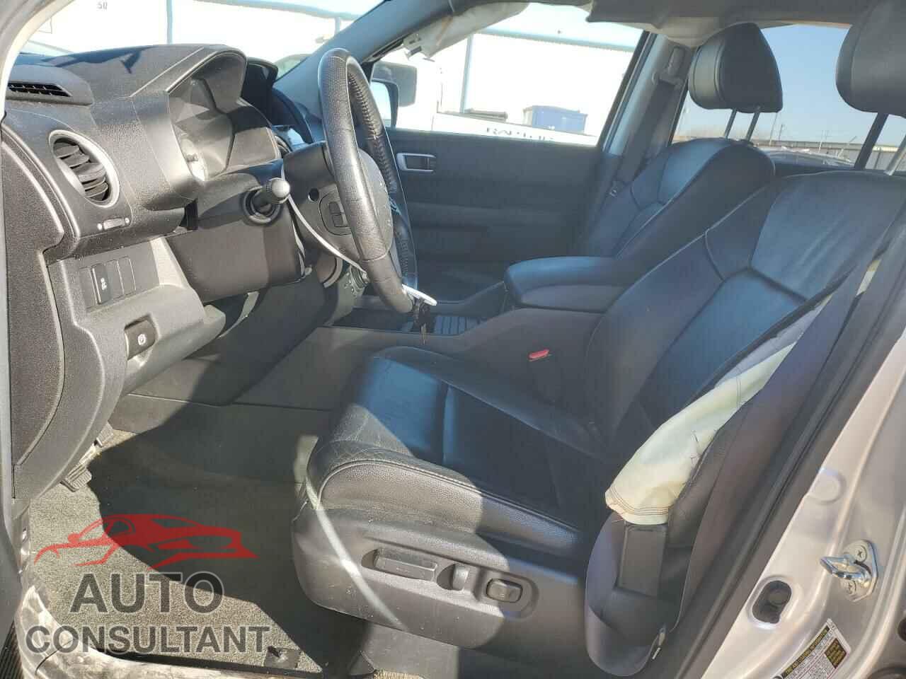 HONDA PILOT 2013 - 5FNYF3H77DB024985