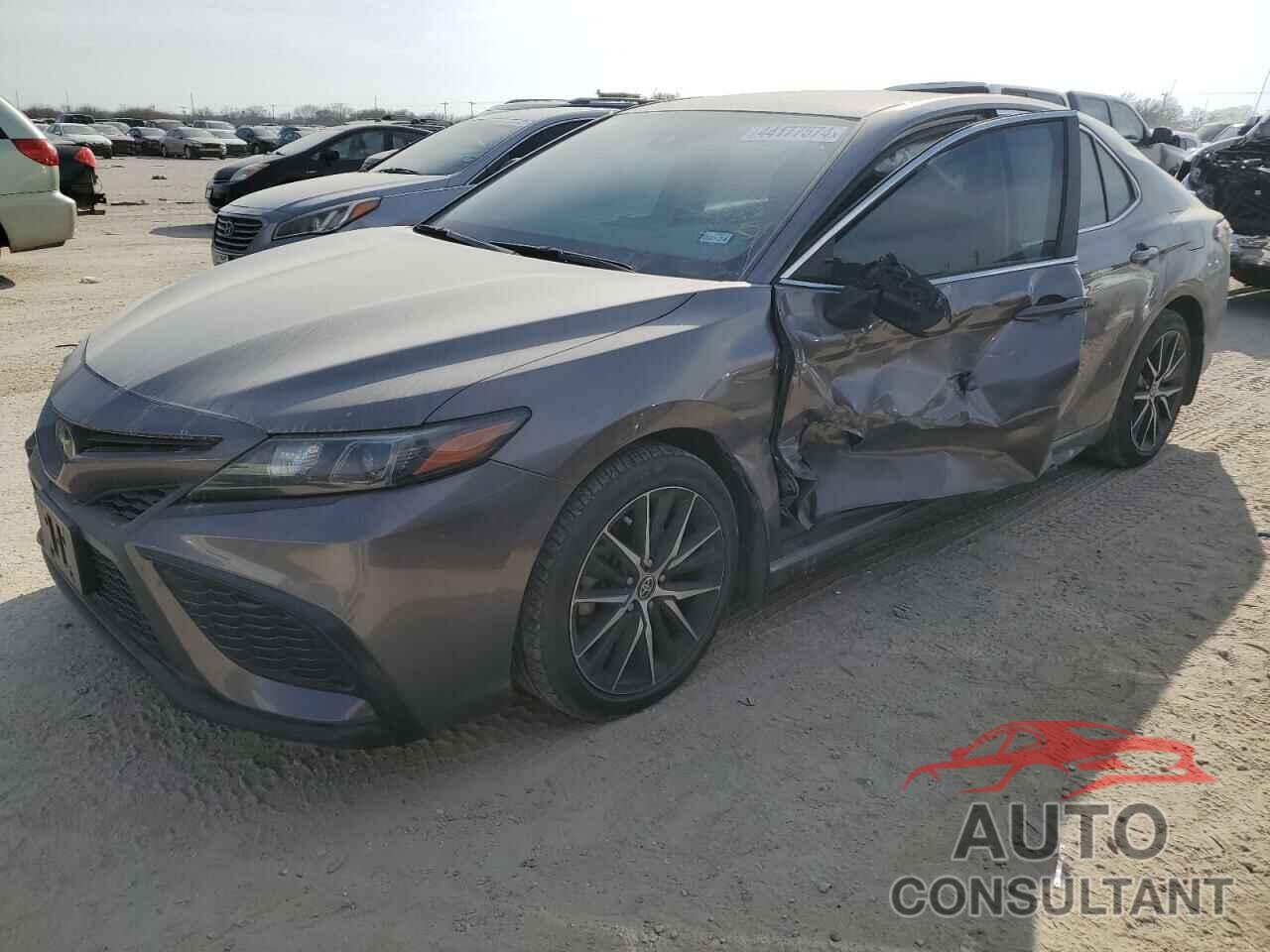 TOYOTA CAMRY 2021 - 4T1G11AK2MU497807