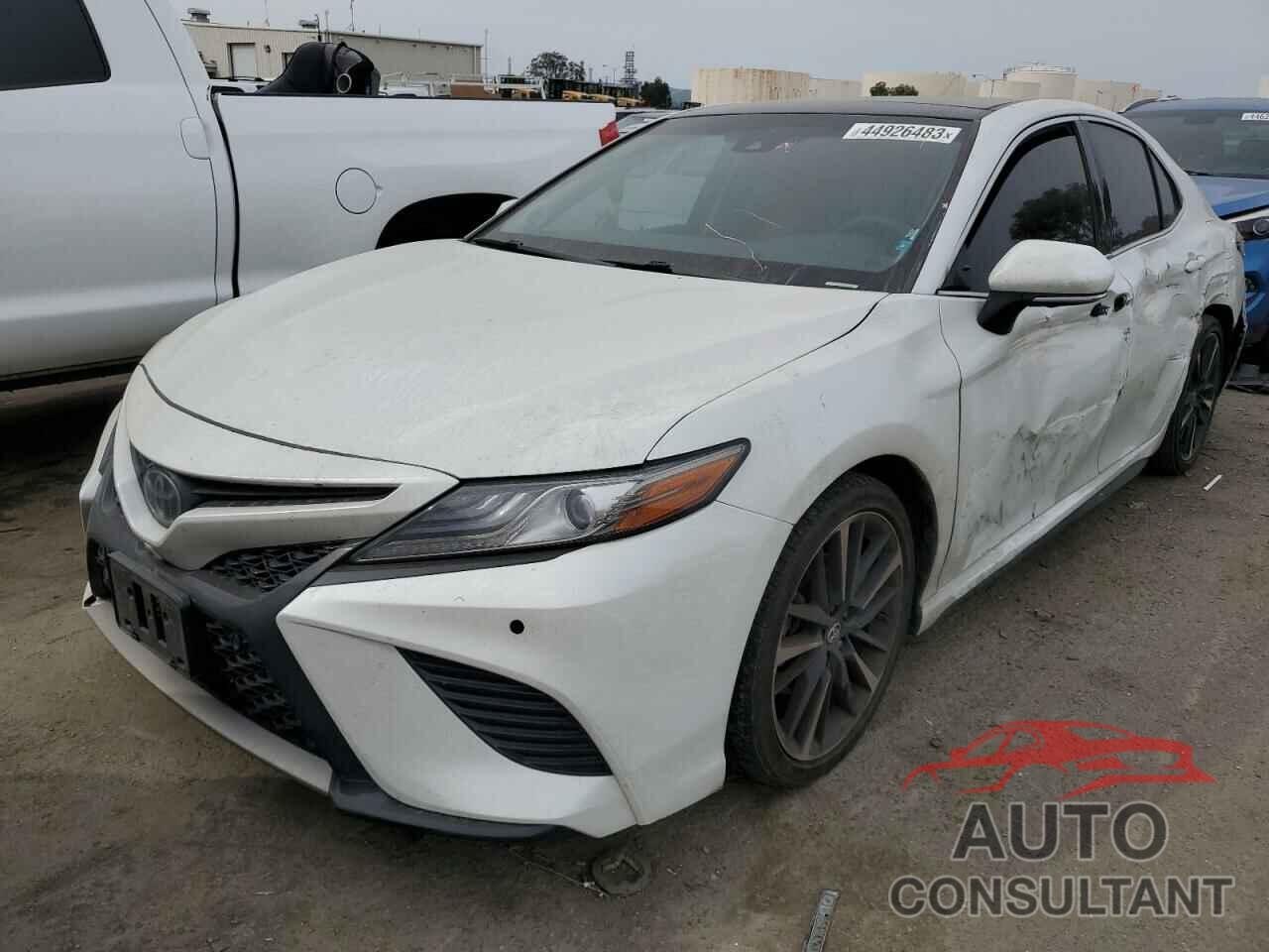 TOYOTA CAMRY 2018 - 4T1BZ1HK0JU004887