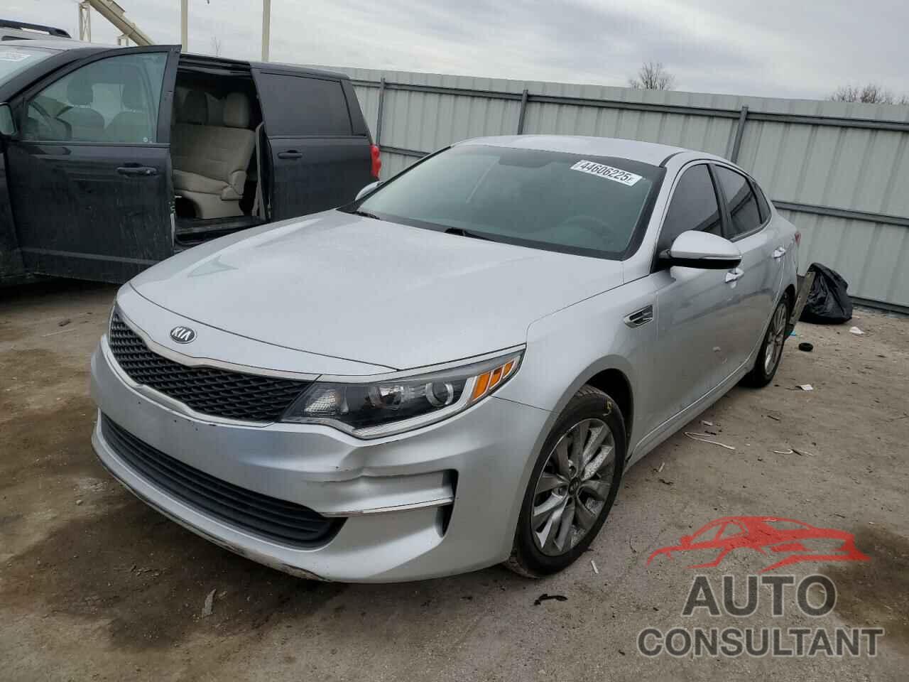 KIA OPTIMA 2017 - 5XXGT4L37HG166125