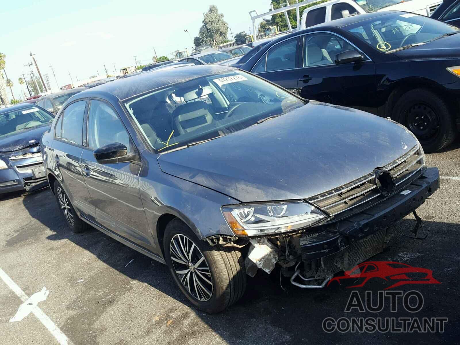 VOLKSWAGEN JETTA 2018 - 3VWDB7AJ2JM205374