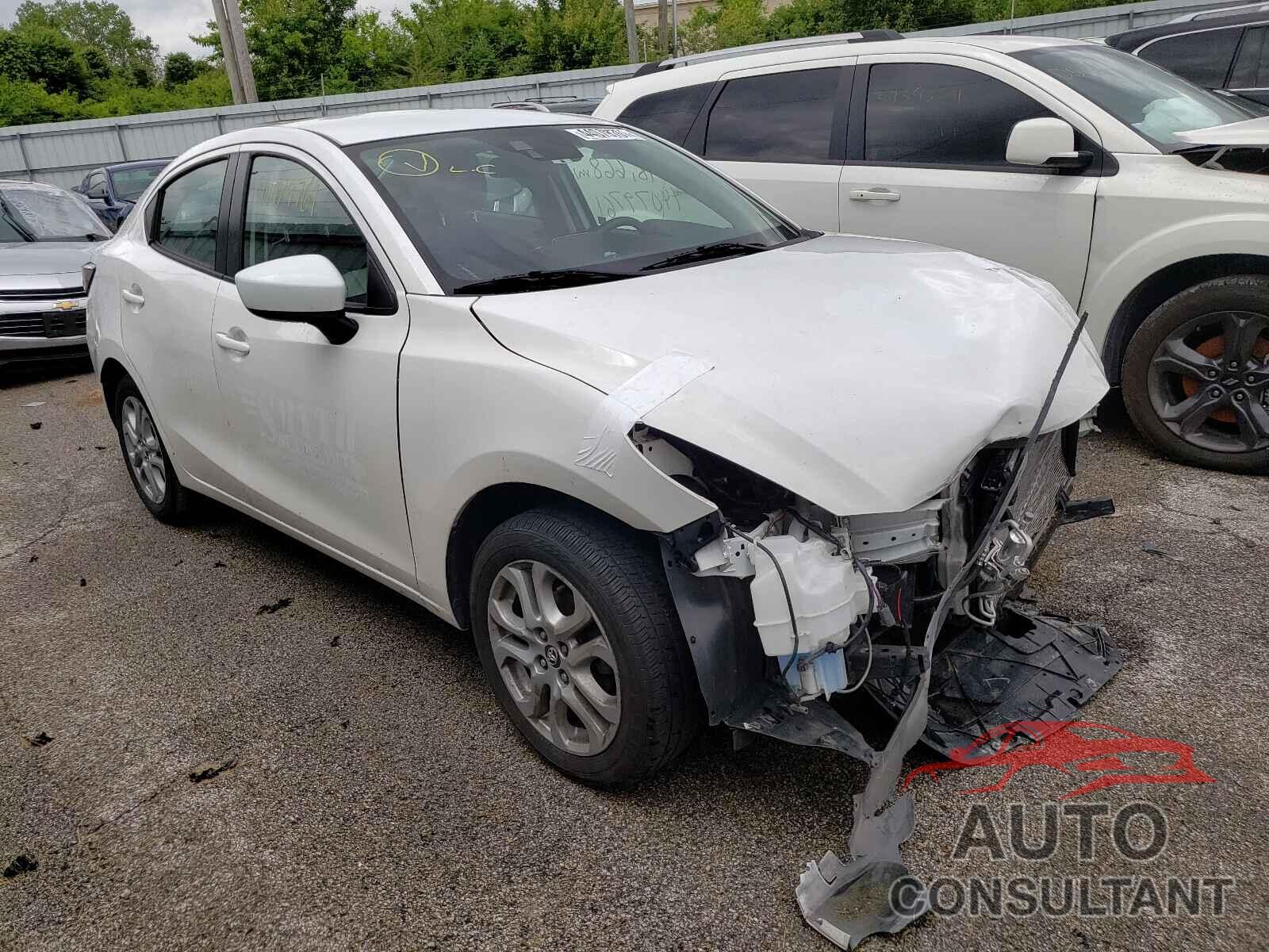 TOYOTA YARIS 2017 - 3MYDLBYV4HY177190