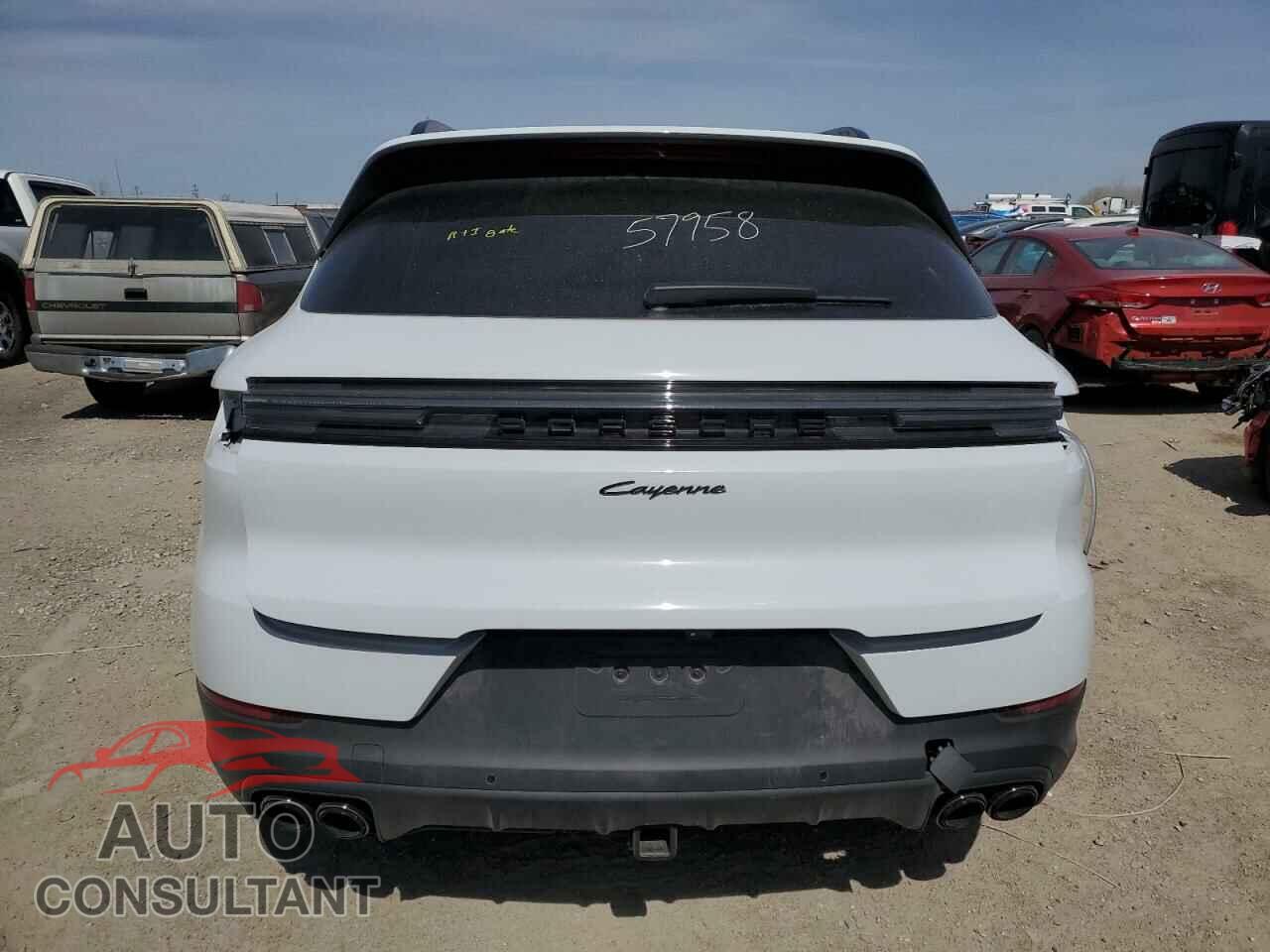 PORSCHE CAYENNE 2024 - WP1AA2AY3RDA00418