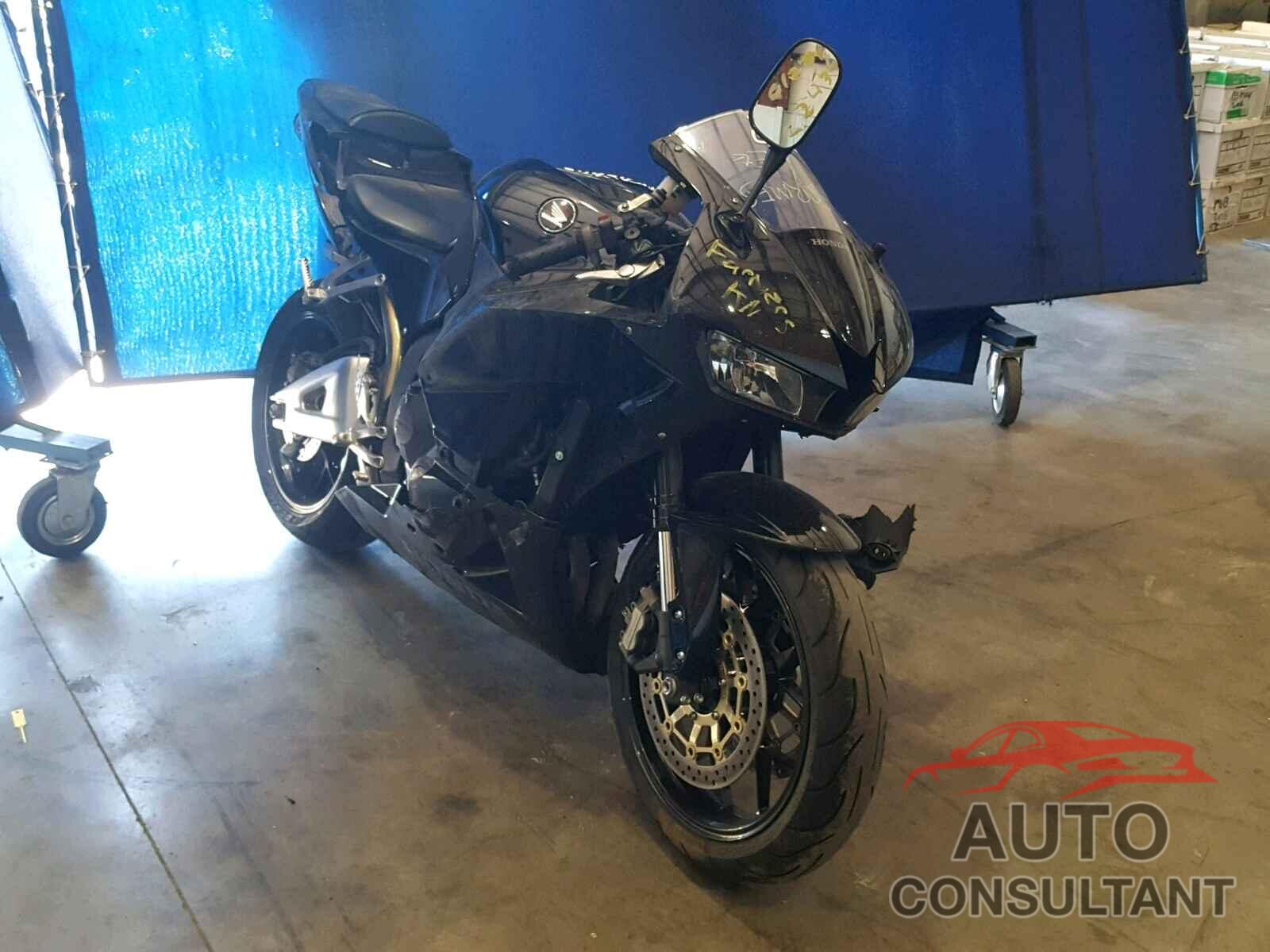 HONDA CBR600 RR 2015 - JH2PC4004FK801418